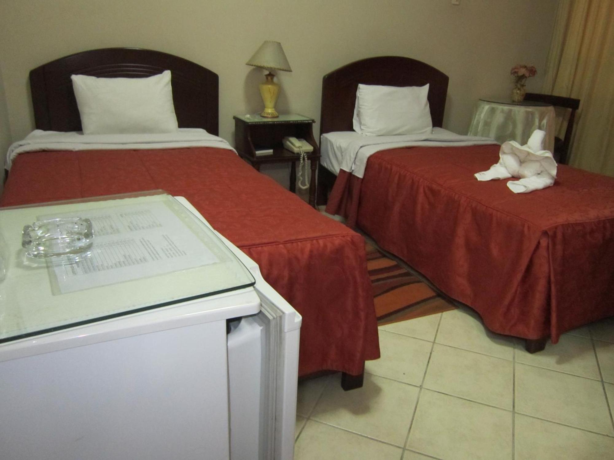 Hotel Suite Plaza Trujillo Exteriör bild