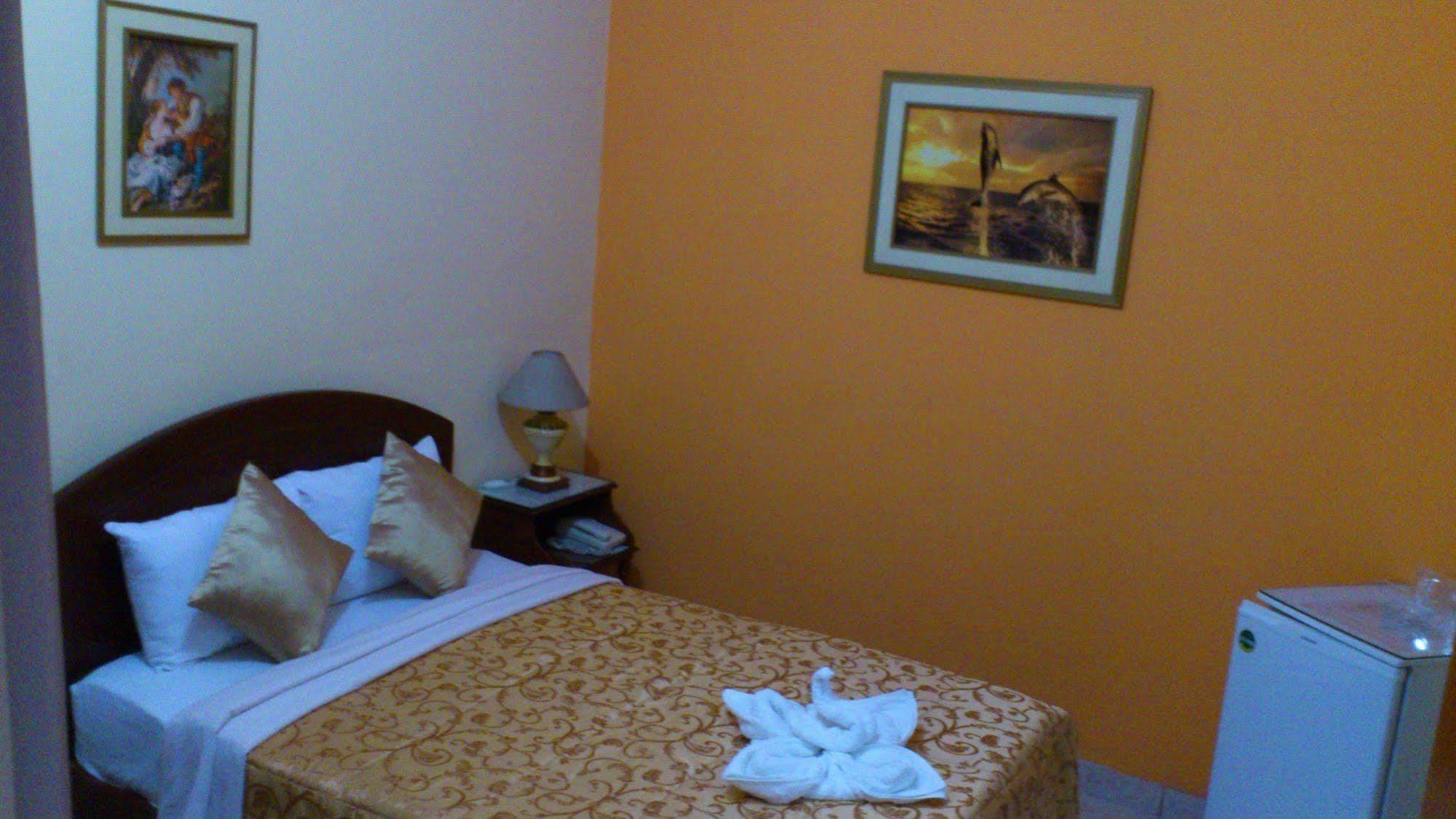 Hotel Suite Plaza Trujillo Exteriör bild